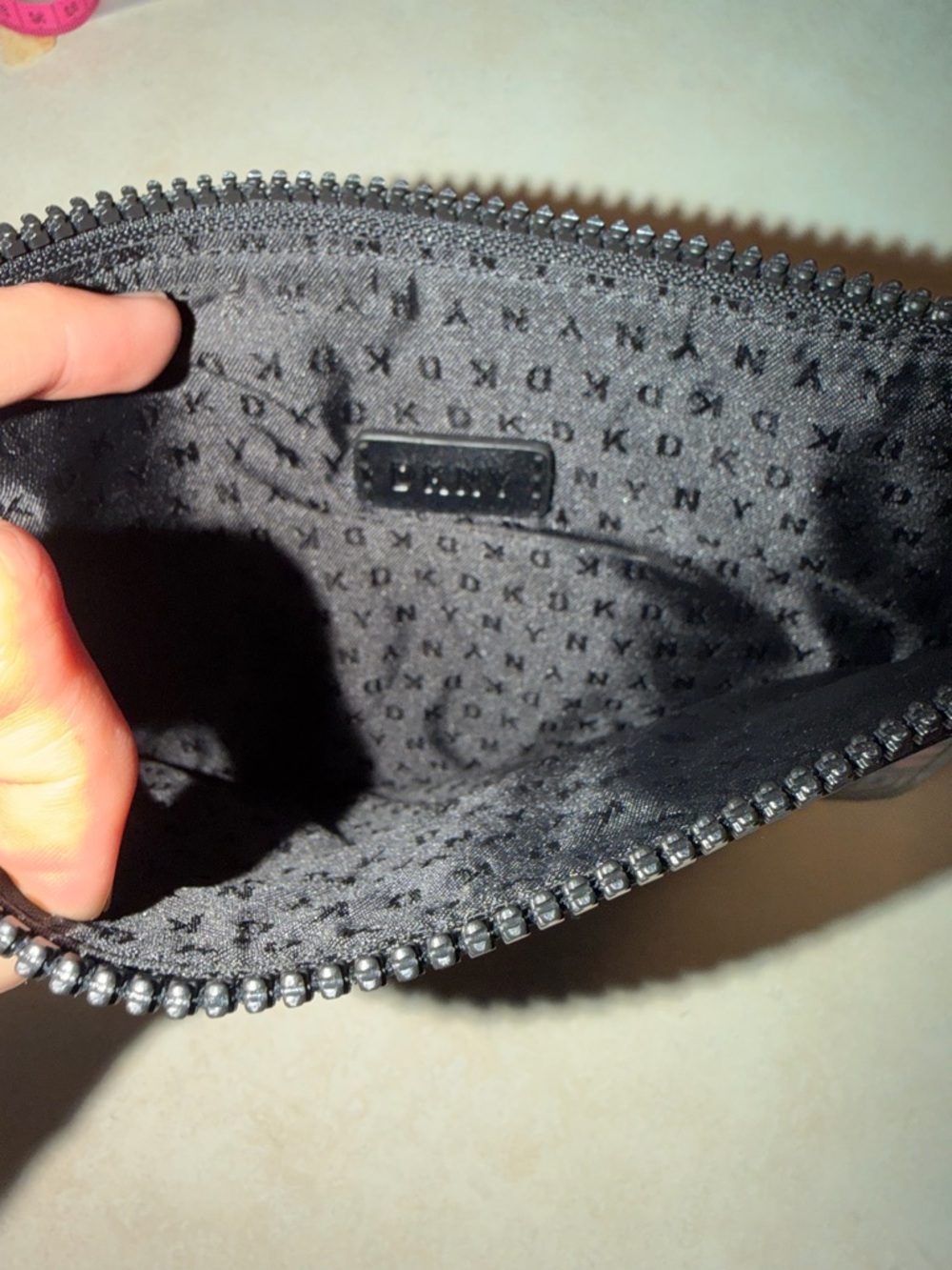 NWOT DKNY Black Multicolor Graffiti Wristlet Pouch - Picture 4 of 6